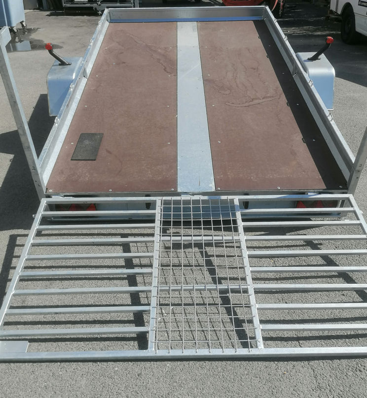 Remorque plateau basculant Boro BOP 737 – 300 x 172 cm – PTAC 500 ou 750 kg – Image 2